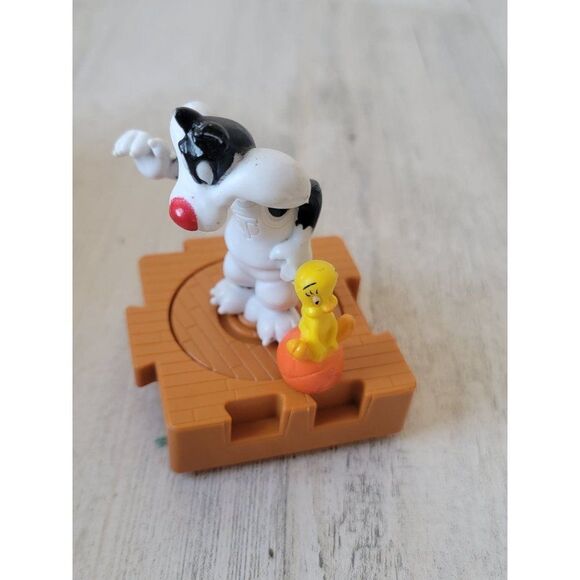 Space jam 1996 Sylvester tweety bird toy figure McDonald's - Picture 6 of 8
